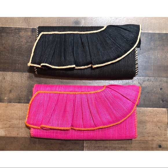 Mud Pie Handbags - Straw Ruffle Clutch (Pink & Black) by Mud Pie